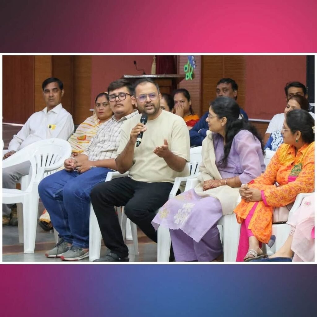 Mayoor School Ajmer holds session for parents on digital wellbeing image